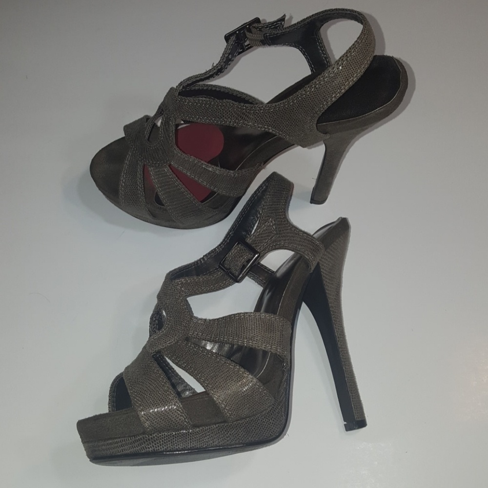 Taupe heels